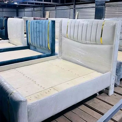 LUXURY 5 BY 6 CHESTER CREAM BED (LBD06)