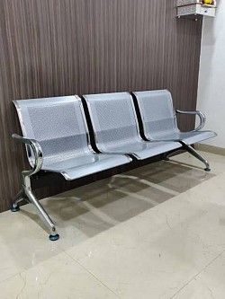3-LINK WAITING BENCH